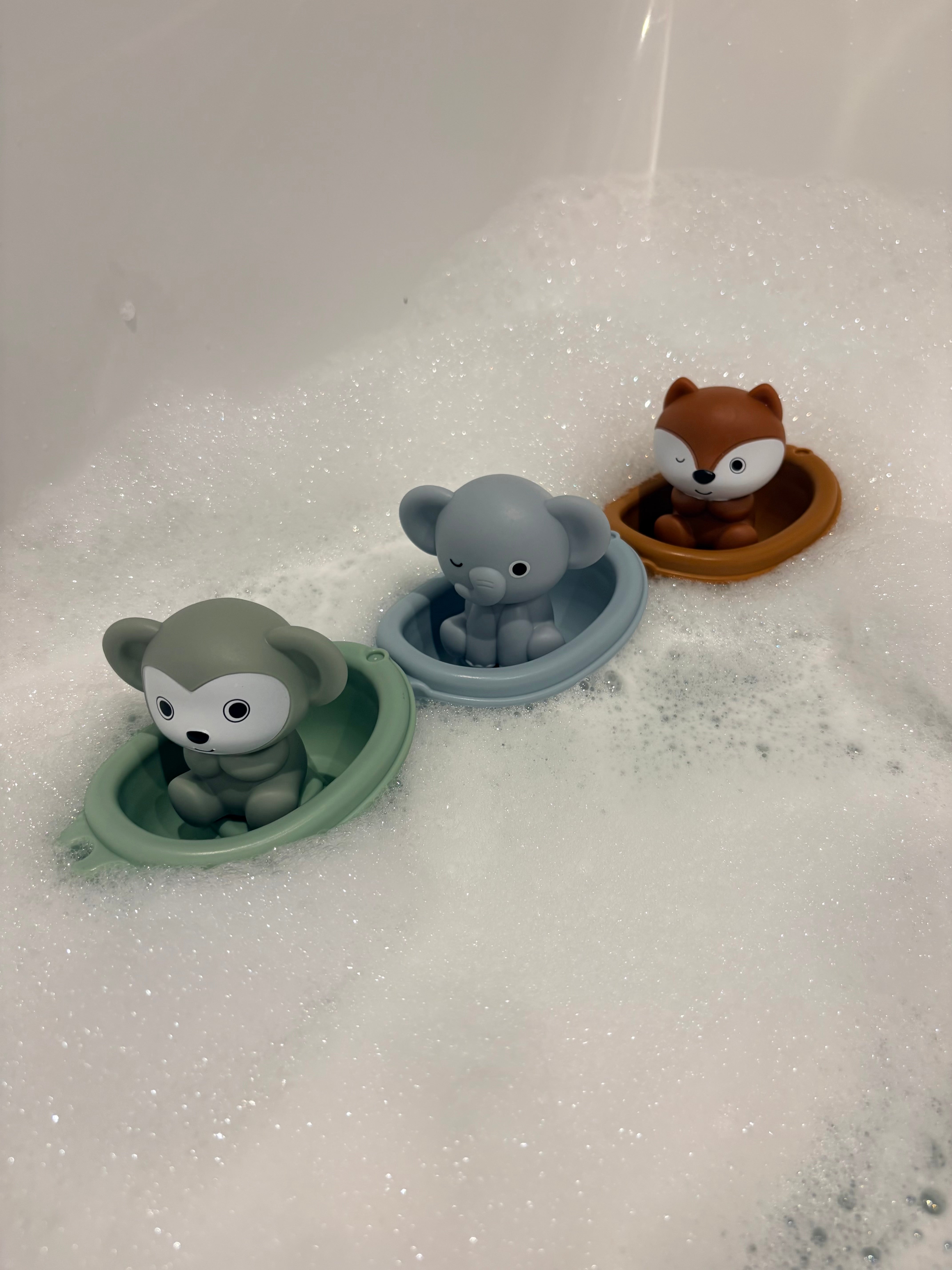 Bath Toy Set – Floating Boats & Silicone Finger Puppets